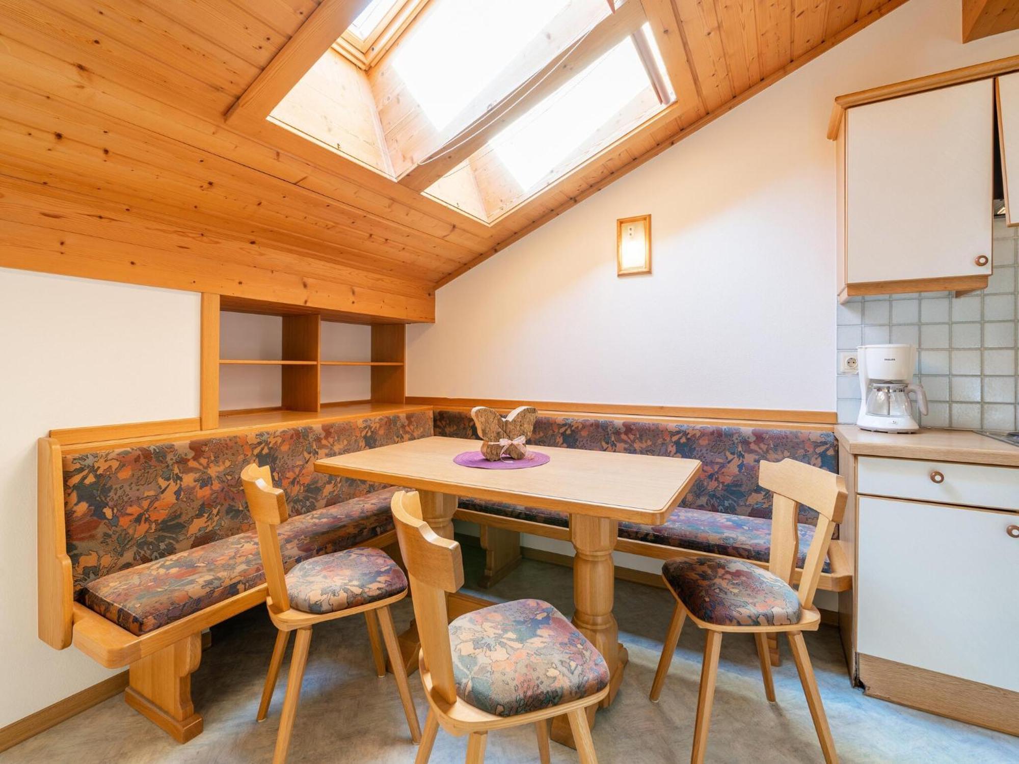 Beautiful Apartment In Mittersill With Balcony Luaran gambar