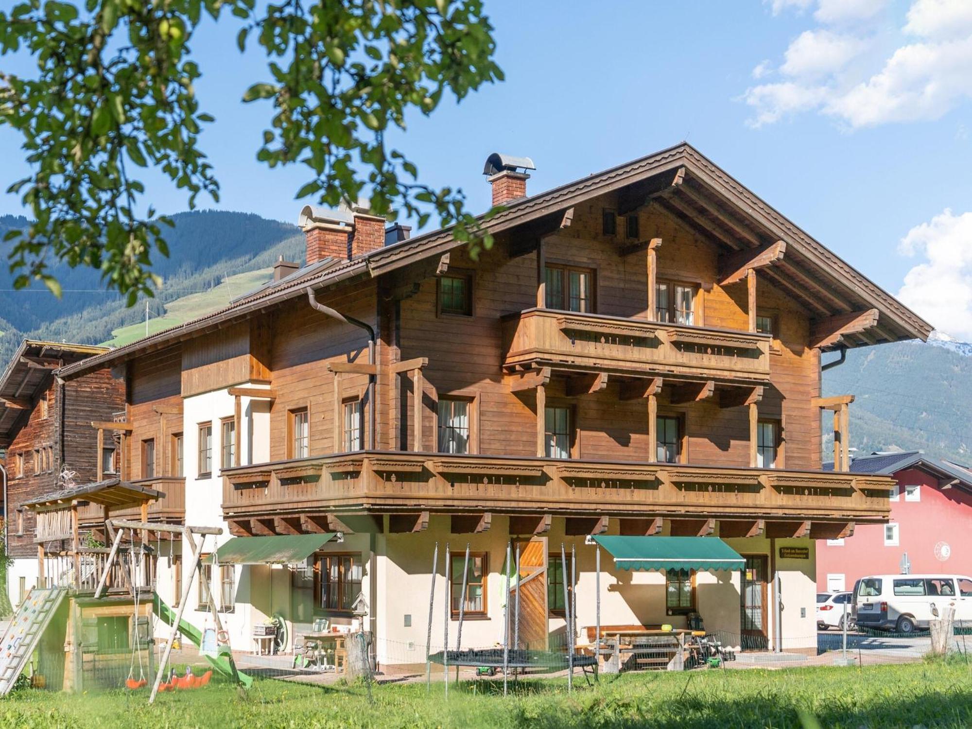 Beautiful Apartment In Mittersill With Balcony Luaran gambar