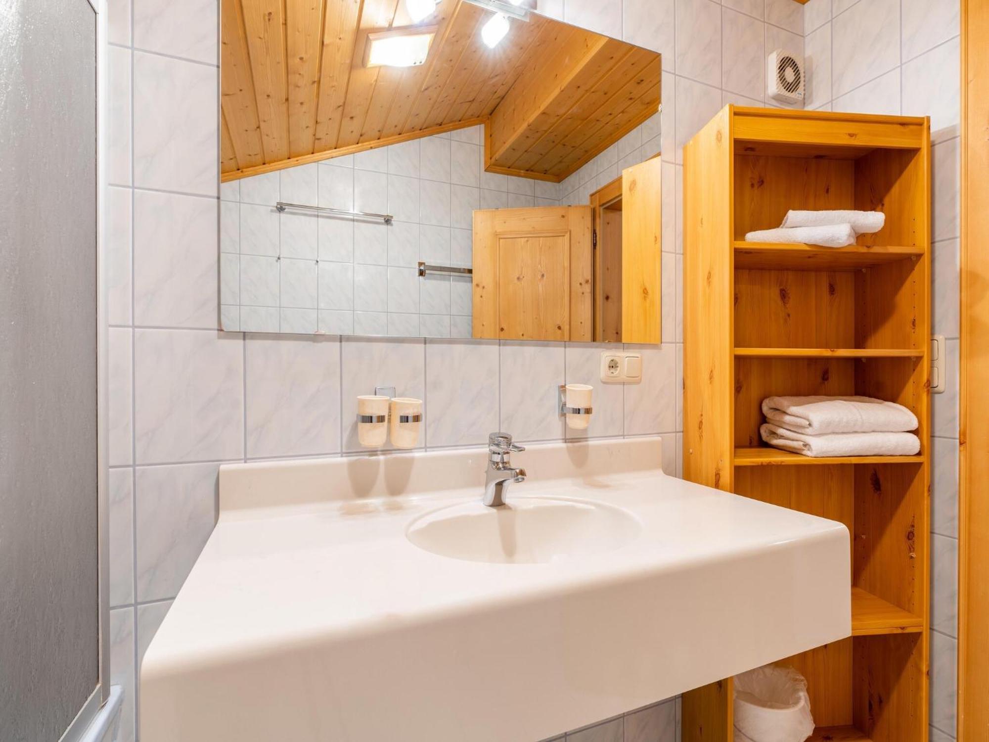 Beautiful Apartment In Mittersill With Balcony Luaran gambar
