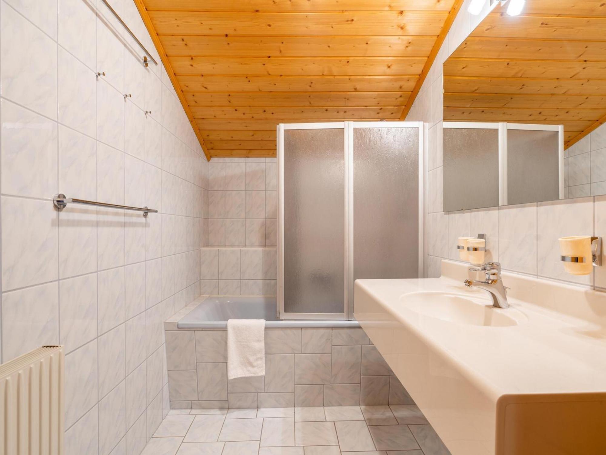 Beautiful Apartment In Mittersill With Balcony Luaran gambar